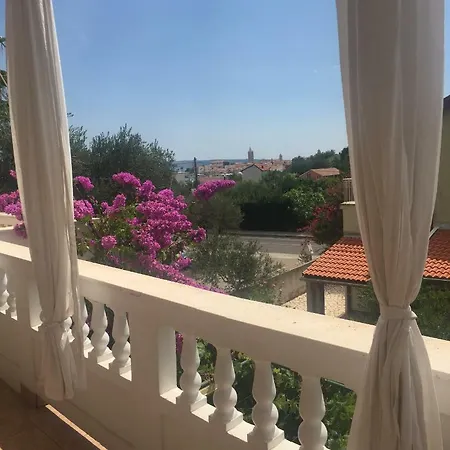 Matusan Πανσιόν 3*